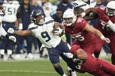 Seattle Seahawks remontan a Arizona pero quedan fuera de Playoffs