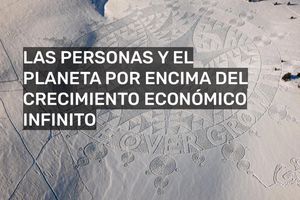 Greenpeace en contra del Foro Económico y expresa su enojo con dibujo en la nieve