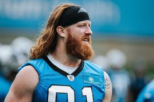 Hayden Hurst, la estrella de la NFL que perdió la memoria por una conmoción