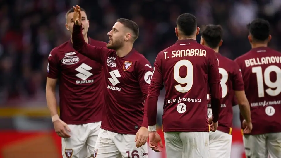 Duván Zapata se luce con dos asistencias en el triunfo del Torino frente al Napoli