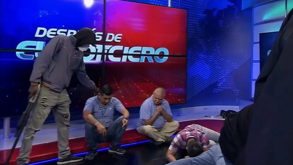 ¿Fue planeado? Usuarios en redes acusan montaje en toma de rehenes de TV en Ecuador
