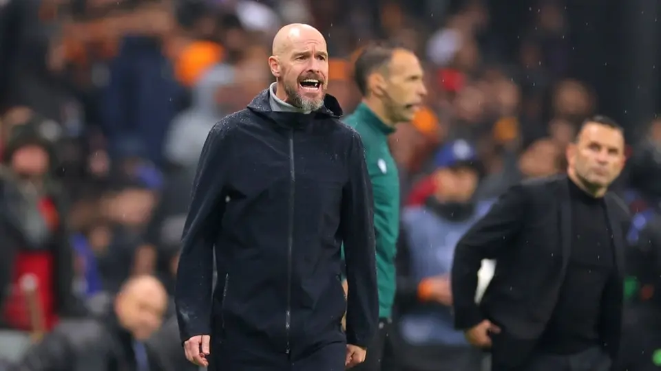 Manchester United prohíbe el acceso a periodistas a conferencia de prensa de Ten Hag