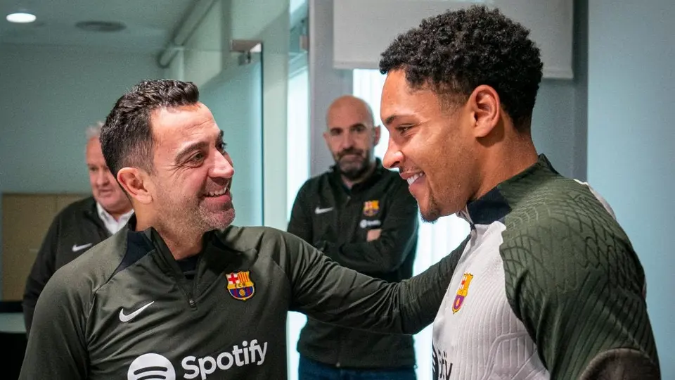 Barcelona: Vitor Roque ya entrenó y se prepara para su debut como blaugrana