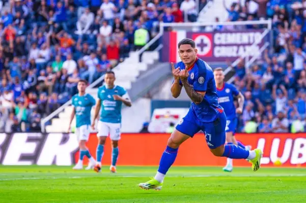 ¡Oxígeno puro! Cruz Azul remontó ante Mazatlán y logró su primera victoria del torneo