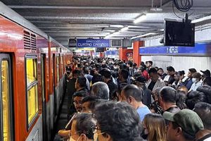 ¡Tómalo en cuenta! Usuarios del Metro reportan retrasos en la Línea 2