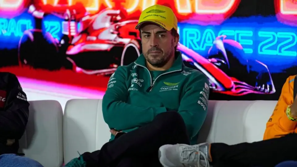 Fernando Alonso 'advierte' a Checo Pérez y Lewis Hamilton previo a GP de Las Vegas