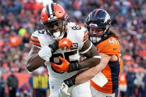 David Njoku, la estrella de NFL que jugó con el 17% de su cuerpo quemado