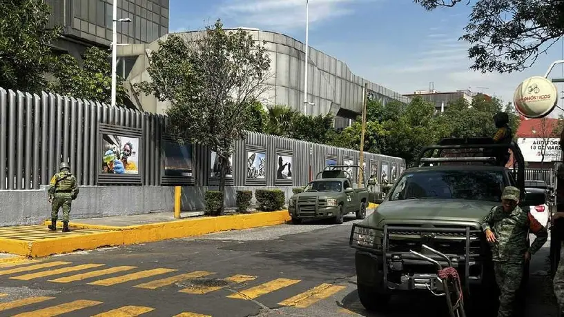 Desalojan Torre de Pemex por presencia de artefacto explosivo