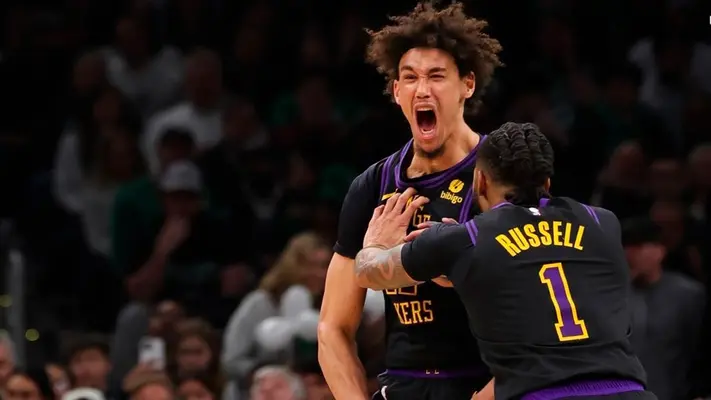 Lakers, sin LeBron James y Anthony Davis, sorprenden a los Celtics de Boston