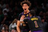 Lakers, sin LeBron James y Anthony Davis, sorprenden a los Celtics de Boston