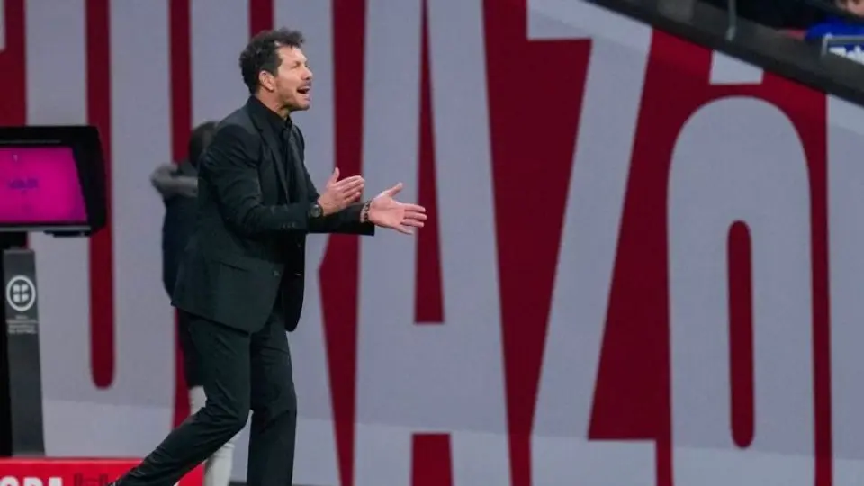 Simeone aplaudió papel de afición del Atlético de Madrid: "Imposible no brindarles el corazón"
