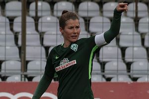 Marie-Louise Eta hace historia como la primera entrenadora en ganar en la Bundesliga