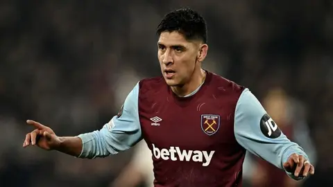 Edson Álvarez se perdió el juego ante el Sheffield y el West Ham apenas sumó un punto