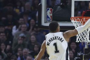 ¡Vaya error! Spurs escriben mal el nombre Victor Wembanyama en su jersey