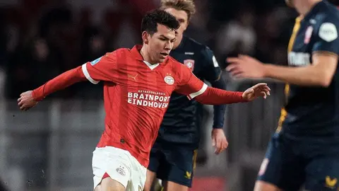 PSV se rinde ante el Chucky Lozano en la victoria ante el Twente en la Copa de Holanda