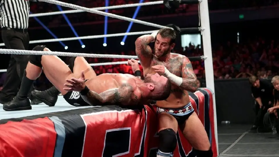 ¿Vuelve CM Punk a WWE? Cartelera, hora y canal de Survivor Series 2023