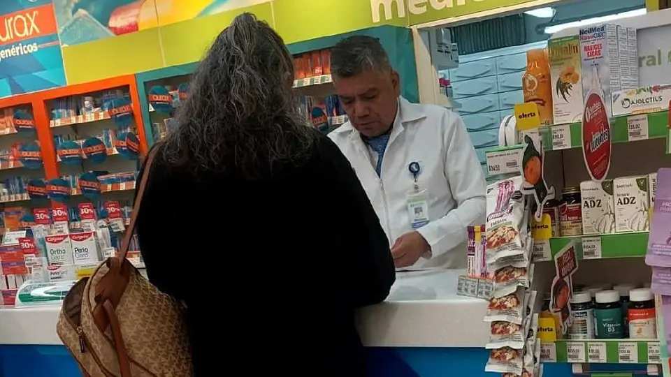 Confusión al buscar vacuna contra Covid-19 en farmacias