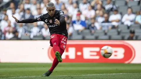 Brian Fernández, exjugador de Necaxa y Morelia, cerca de llegar al Almirante Brown de Argentina