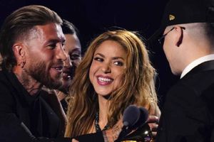 Sergio Ramos aparece en gala con Shakira