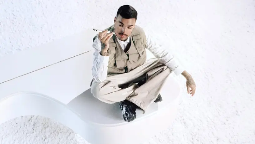 Rels B conmueve a sus seguidores con la letra de ‘Ni 1 Complejo’