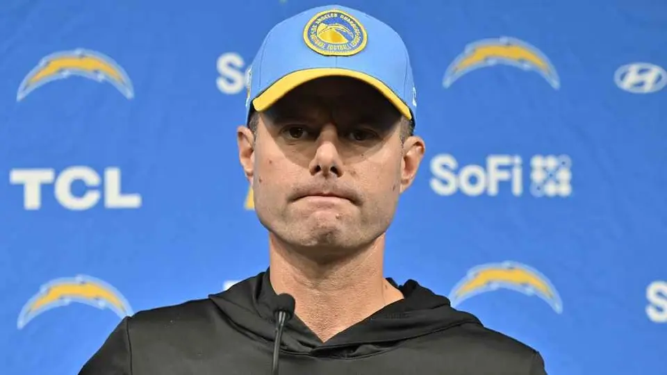 ¡Se va! Chargers despiden a Brandon Staley tras la histórica derrota ante Raiders