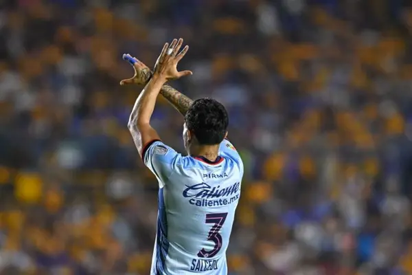Carlos Salcedo será convocado con Cruz Azul para juego ante Mazatlán