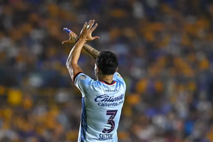 Carlos Salcedo será convocado con Cruz Azul para juego ante Mazatlán