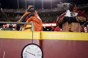 Dolphins vs Chiefs: 15 aficionados fueron hospitalizados por intenso frío en Arrowhead Stadium