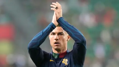 Cristiano Ronaldo: 'El futbol femenino marca goles y encanta a las niñas'
