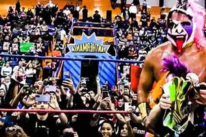 Pyscho Clown sigue invicto y le quitó su máscara a Estrellato