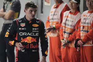 Prohiben a Max Verstappen conducir un Mercedes por ser 'demasiado joven'