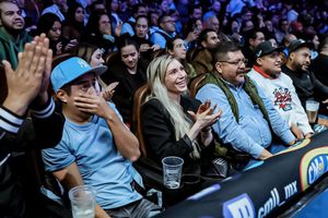 ¿Charlotte al CMLL? Todo sobre la visita de la excampeona de WWE a la Arena México