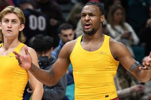 Bronny James, hijo de LeBron, agota las entradas para su debut en la USC