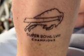 Aficionado de los Bills se tatuó el campeonato antes de la eliminación ante los Chiefs