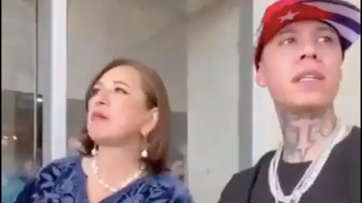 Santa Fe Klan niega conocer a Xóchitl Gálvez a pesar de aparecer juntos en video
