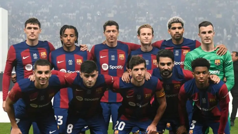Xavi acepta responsabilidad y pide perdón por humillante derrota de Barcelona en la Supercopa