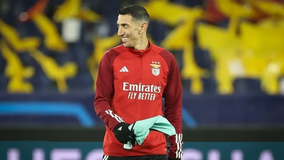 ¡De otro planeta! Ángel Di María marcó un gol olímpico en la Champions League