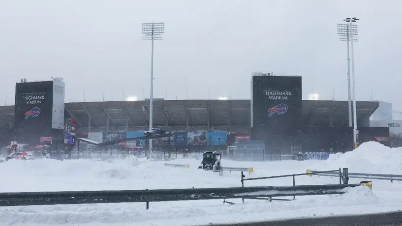 NFL: Duelo entre Bills vs Steelers, en riesgo de volver a aplazarse por mal clima