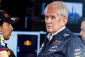 Helmut Marko lamentó la falta de podio para Checo Pérez: 'A Leclerc le faltó bajar la velocidad'