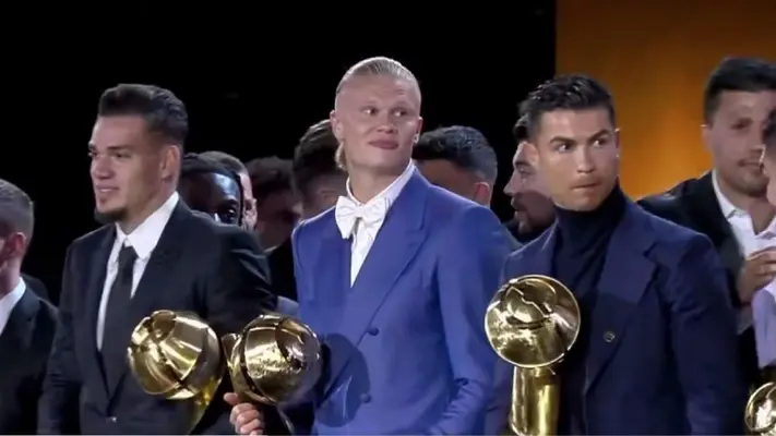 ¡De GOAT a GOAT! El gesto de Cristiano Ronaldo con Erling Haaland en los Globe Soccer Awards