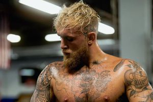 Jeque de Emiratos Árabes no quiere más boxeo de youtubers en su país