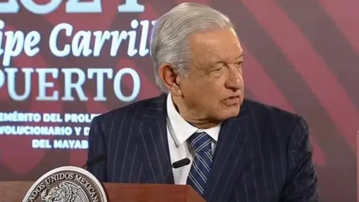 Andrés Manuel López Obrador, interrumpido en la 'mañanera' por la alerta sísmica de App