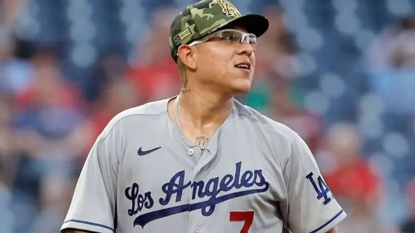 Julio Urías negocia con el equipo japonés Fukuoka SoftBank Hawks