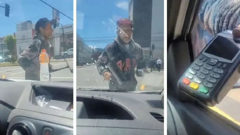 ¡Qué modernidad! Limpiaparabrisas ‘usa’ terminal de tarjetas bancarias para recibir su propina
