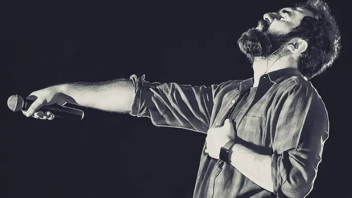 ¿Por qué el cantante Mehdi Yarrahi recibirá 74 latigazos y dos años de cárcel?