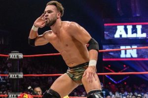 CMLL presenta a Flip Gordon como nuevo luchador de la empresa