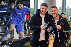 Hazard se reencuentra con recogepelotas que pateó hace 10 años, ahora es un empresario multimillonario
