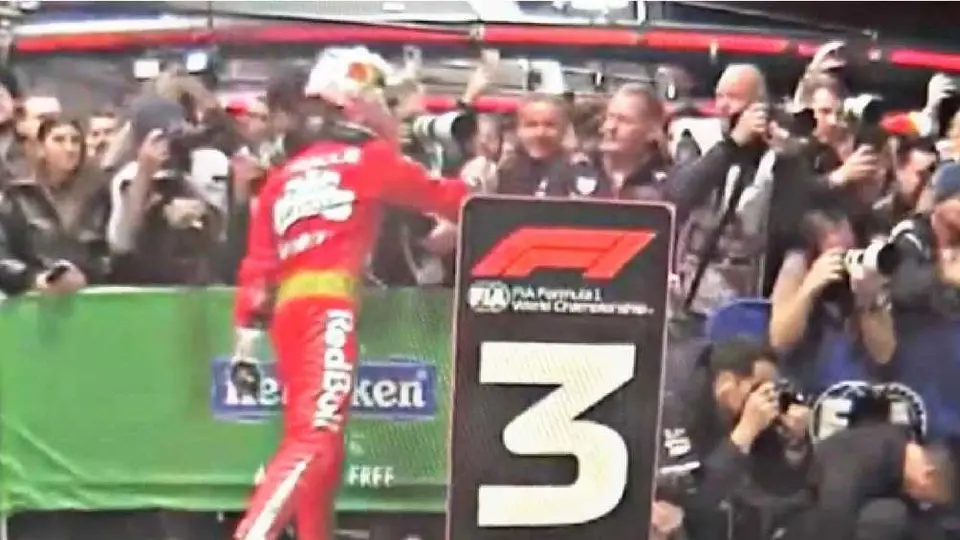 ¡Sin rencor! Checo Pérez saludó a Jos Verstappen tras el Gran Premio de Las Vegas