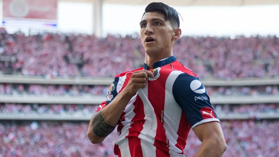 ¿Será bienvenido? Alan Pulido afirmó que le "encantaría" retirarse en Chivas