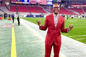 Robert Griffin III felicita a Travis Kelce y Taylor Swift tras la victoria de Chiefs